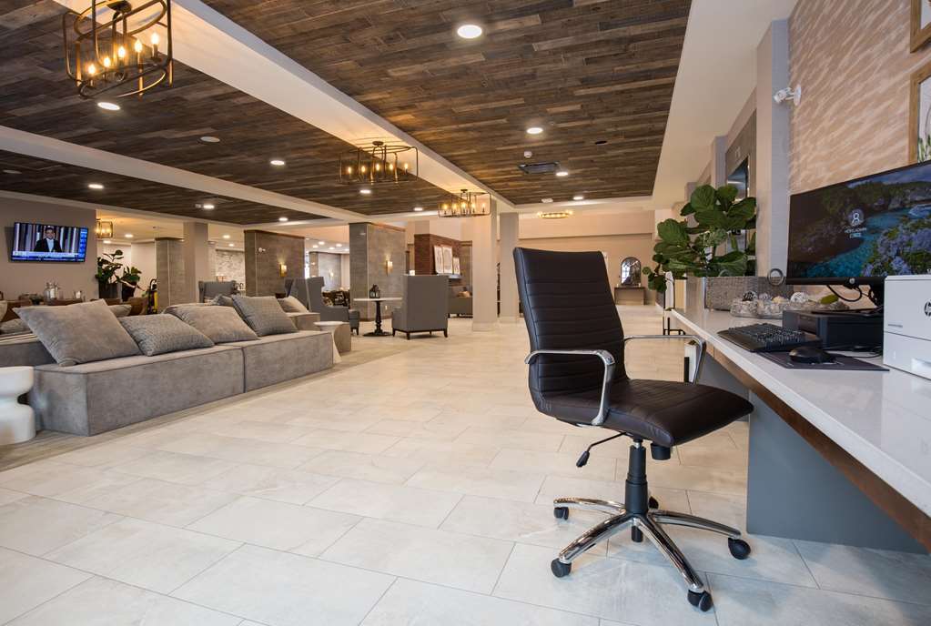 Pomeroy Hotel Fort Mcmurray Interior foto